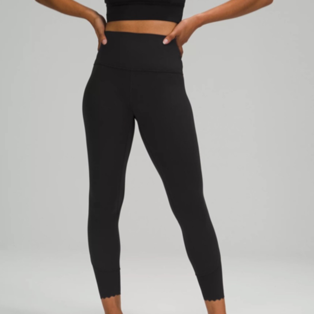 Two LULULEMON ALIGN™M SCALLOPED HEM high-rise 25” & CROP high-rise 23"